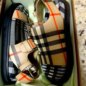 Burberry kids sandals size 9.5